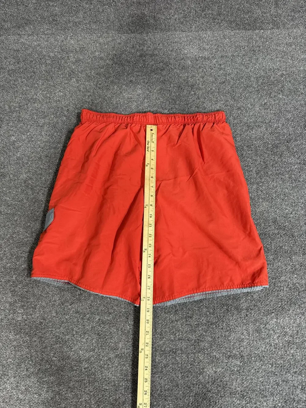 Nike Swim Shorts Mens Large Red Gray Elastic Waist Lined Trunks Pockets
